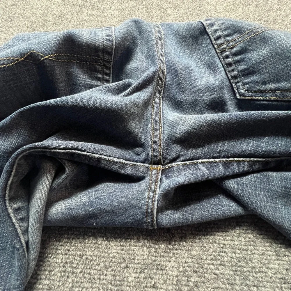 Lucky Brand 223 Straight Leg Jeans Mens 31x32 Blue Medium Wash Fade